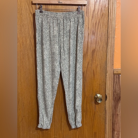 Thread & Supply Pants - Thread‎ & Supply lightweight animal print joggers sz medium